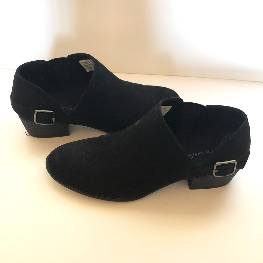 American Eagle black slip on booties size 7.5